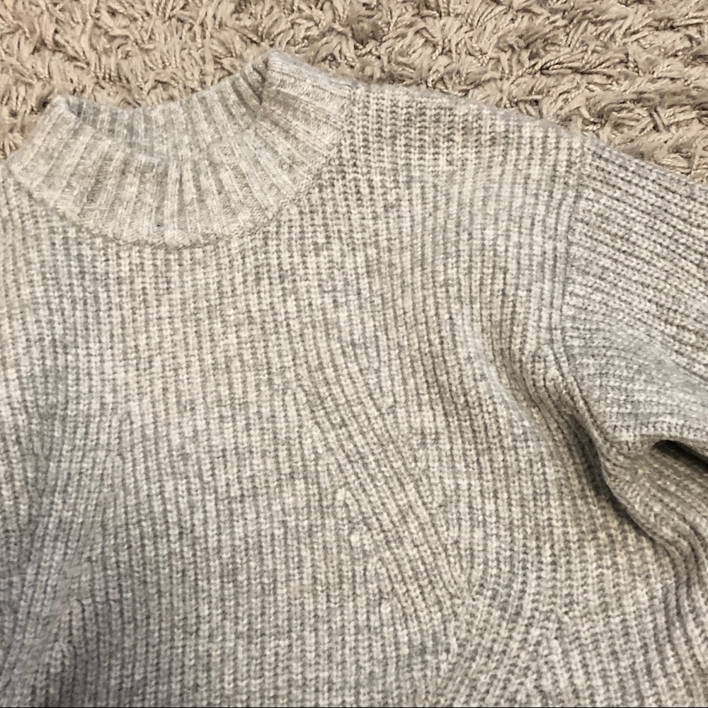 H&M Gray Ribbed Sweater - Picture 4 of 7